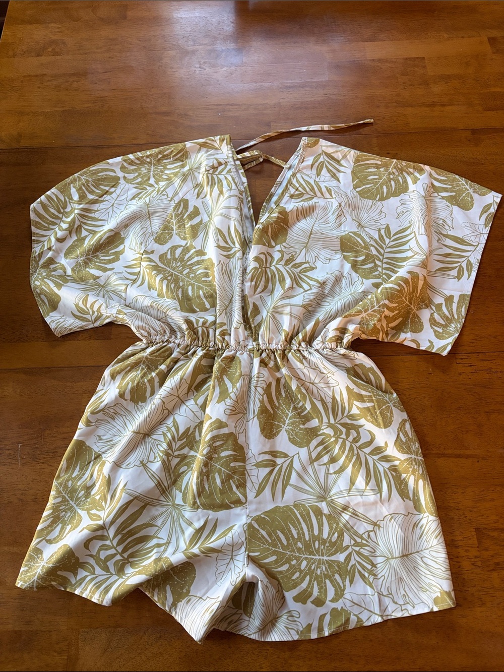 Cupshe White and Gold Tropical Leaf Romper